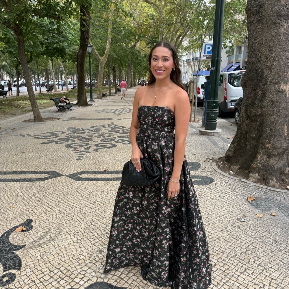Lulu's Black Floral Strapless Wedding Guest Dress